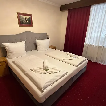 Hotel Gundl Alm-3