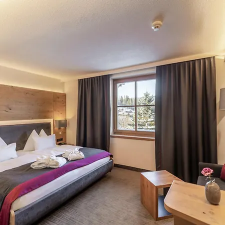 Sporthotel Wagrain-3
