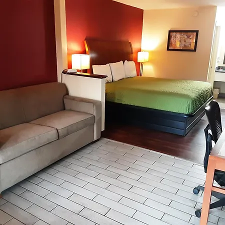 Econo Lodge Inn & Suites Griffin North-3