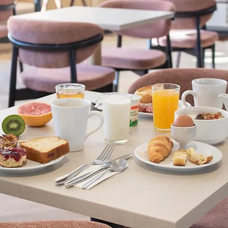 Brit Hotel Cahors Centre - Le Valentre-2