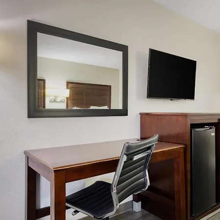 Surestay Hotel By Best Western Terrell-3