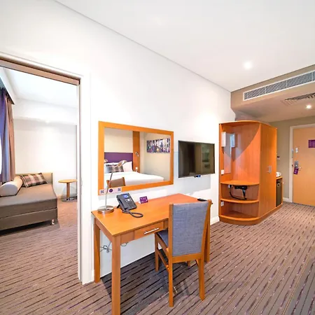 Premier Inn Abu Dhabi Airport Business Park-3
