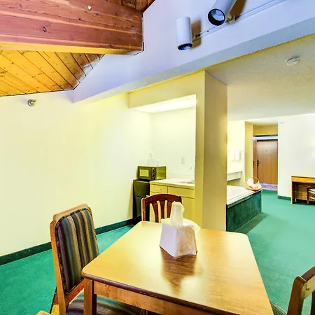 Capital O Amerihost Inn And Suites Mexico Hwy 54 Mo-2