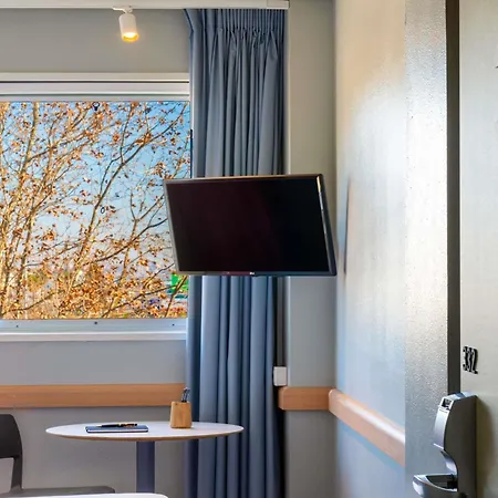 Ibis Budget Barcelona Viladecans-3
