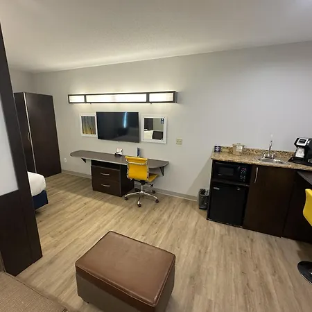 Microtel Inn & Suites By Wyndham Wheeling At The Highlands-2
