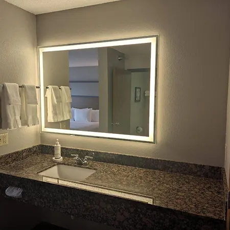 Americinn By Wyndham St. Peter-2