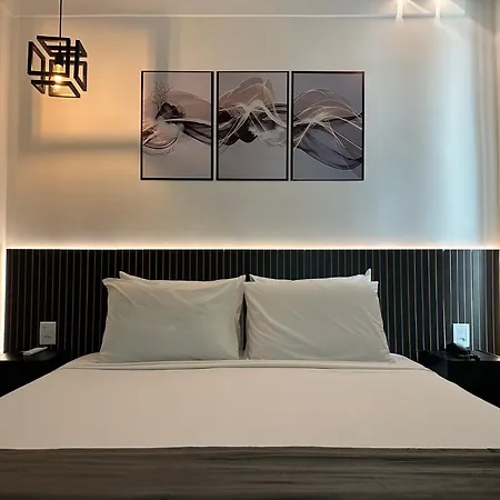 Status Elegance Hotel (Adults Only)-3