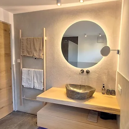 Hotel Kranebitt B&B-3