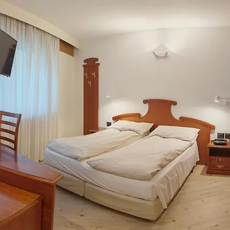 Hotel Moena-2