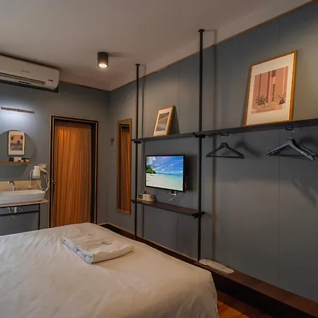 Josh Hotel-2