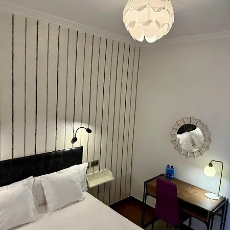 Cuatro Caminos Rooms-2