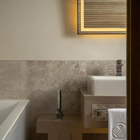 Saadiyat Rotana Resort And Villas-2