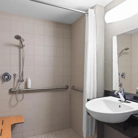 Days Inn By Wyndham Charleston Wv-2