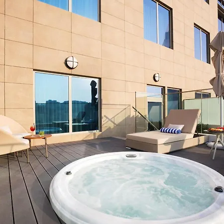 Novotel Bur Dubai - Healthcare City-2