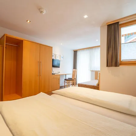 Hotel Garni Krumbach-3