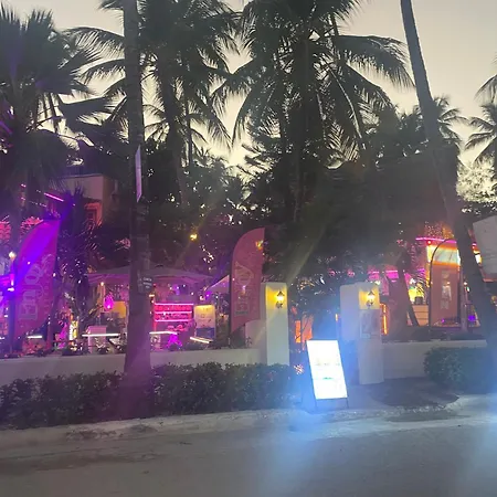 Hotel Las Rosas De Punta Cana-3