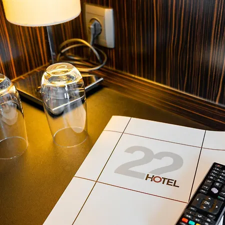 Hotel 22-3
