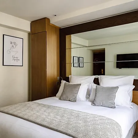 Holiday Inn Paris Palais De L'Elysee By Ihg-3