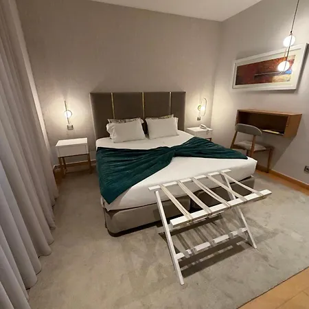 Hotel Albergaria Borges-2
