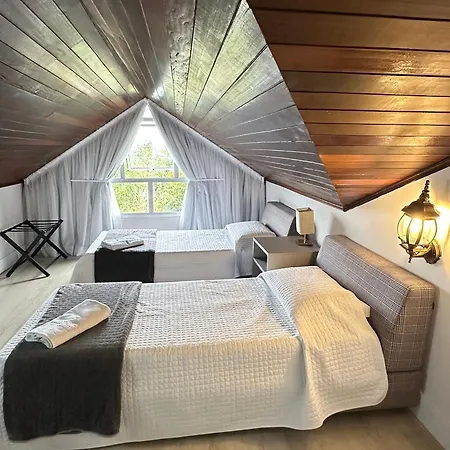 Letto Hotel Flores da Cunha-2