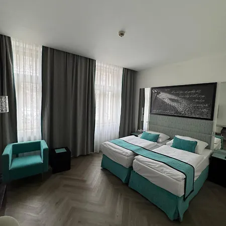 Red & Blue Design Hotel Prague-3