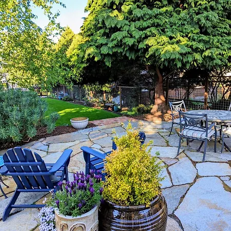 Ravenscroft Inn-2