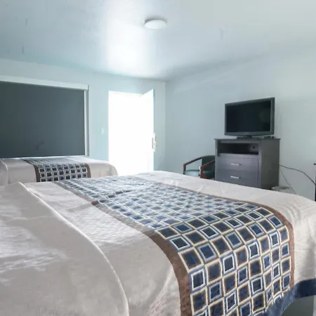 Ocean Breeze Inn-3