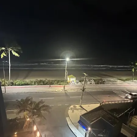 Flat em Hotel de Luxo beira mar da grife Ritz suítes com vista ampla para todo o mar da cruz das almas, jatiúca e ponta verde, com toda estrutura de um hotel lindo e arrojado, academia, piscina e muito mais, venha viver essa experiência incrível!-3