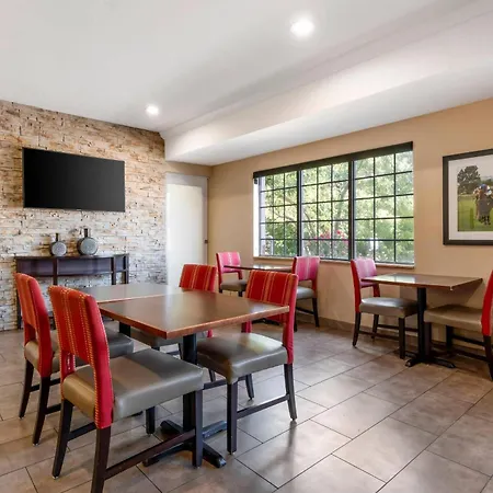Comfort Suites Elizabethtown-3