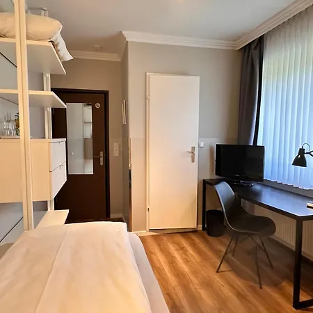 Hotel Villa Solln - Free Parking-3