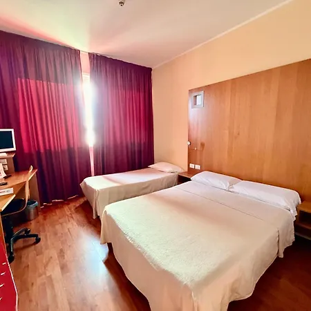 Executive Hotel-2