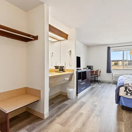Rodeway Inn & Suites Nampa-3