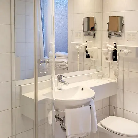 Garner Hotel Hamburg - Wandsbek Marktplatz by IHG-2