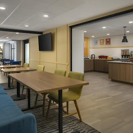 Hampton Inn - York-3