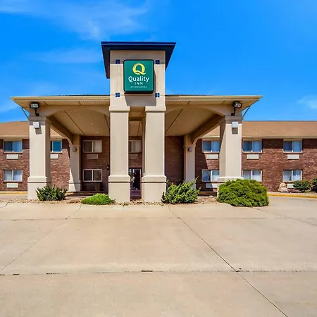 Quality Inn Lincoln Cornhusker-3