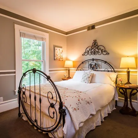 Inn St Helena-2