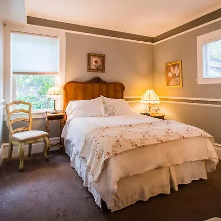 Inn St Helena-3