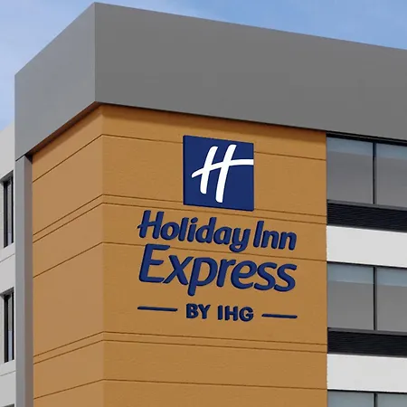 Holiday Inn Express & Suites Carbondale - University Area-2