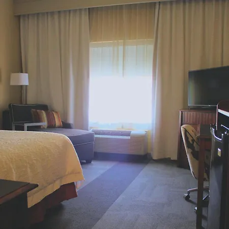 Hampton Inn & Suites Green River-2