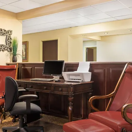 Baymont By Wyndham Fayetteville-3