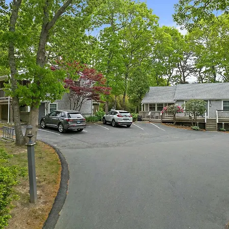 Sandwich Inn And Suites-2