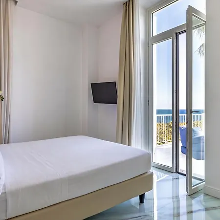 Sanremo Luxury Suites-3