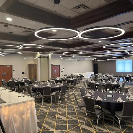 Holiday Inn Midland By Ihg-3