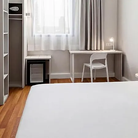 B&B HOTEL Barcelona Mataro-2