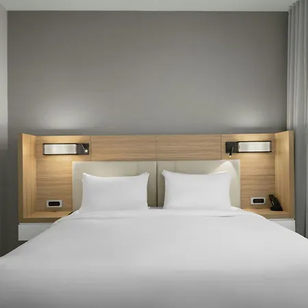 Springhill Suites By Marriott Fort Collins-2