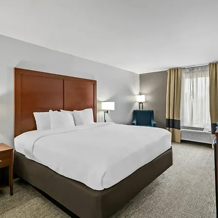 Comfort Inn & Suites Greenwood Near University-3