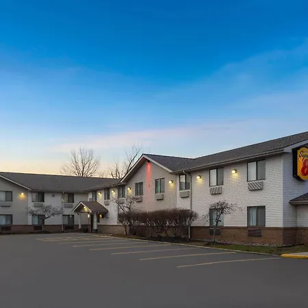 Super 8 By Wyndham Mentor/Cleveland Area-3