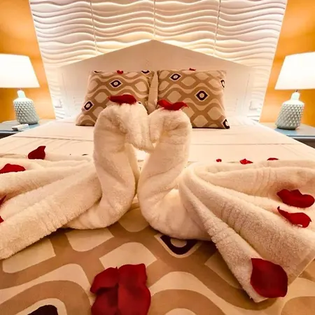 Tropicana Suites-3