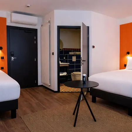 ClapClap Hôtel Strasbourg-3
