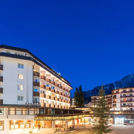 Hotel Alaska Cortina-2